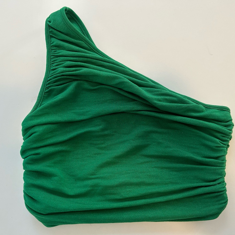 Green crop one shoulder going out top